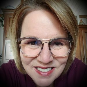 Meet your Posher, Tina